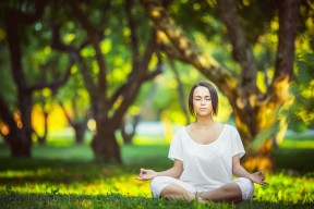 九游娱乐-逆天神技：那些在欧冠赛场上令人窒息的精彩瞬间，欧冠十大经典比赛