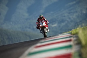 九游登录入口-字母哥表现出色带领雄鹿夺冠，字母哥表现出色带领雄鹿夺冠了吗