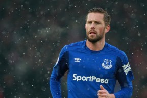 九游网页版入口-传奇“战神”归来：那些难忘的“绝杀瞬间”，战神的挑战_传奇回归