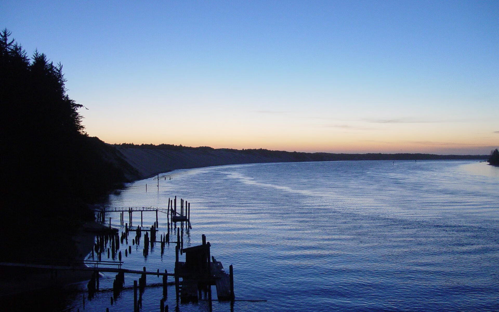 东亚杯国家队战平 技术体系受热议，东亚杯冠军