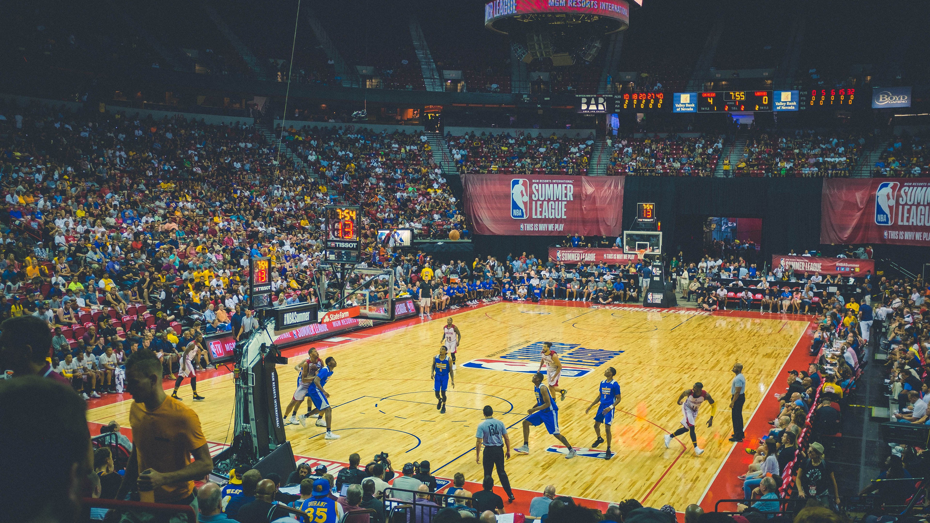 最热情的球迷团体:他们把比赛变成节日的狂欢,球迷氛围最好的球队